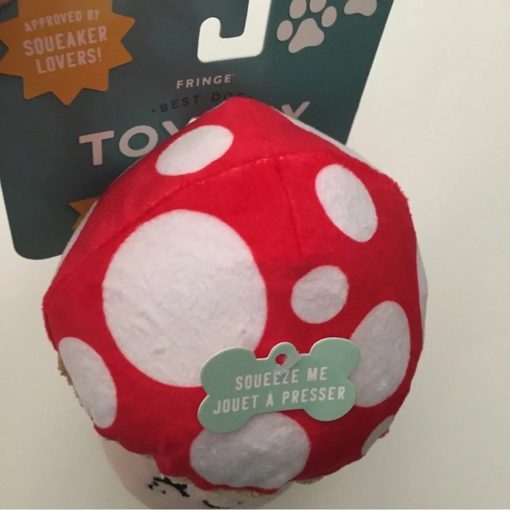 Dog Toy Mushroom with Squeaker Soft Interactive Entertainment Fun NEW